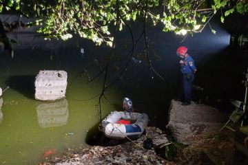 Gulkarmat Jaksel telusuri anak tenggelam di bekas galian proyek gedung