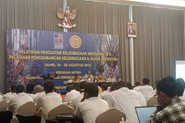 Kementan beri penguatan kelembagaan bagi petani sawit swadaya di Jambi