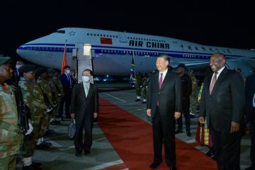 Presiden China tiba di Afrika Selatan, hadiri KTT BRICS ke-15