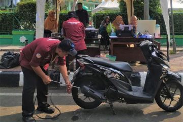 Atasi polusi, Kota Tangerang uji emisi 2.000 kendaraan