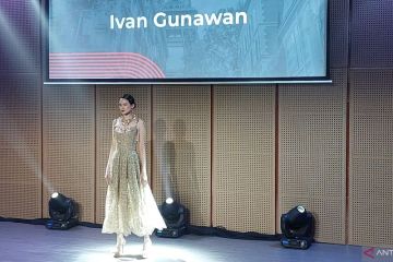 Ivan Gunawan pilih motif kerajaan Majapahit di Front Row Paris 2023