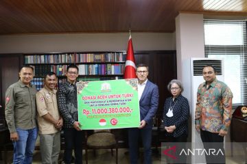 Pemerintah Aceh serahkan bantuan Rp11 miliar untuk korban gempa Turki
