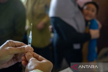 Bulan imunisasi anak sekolah di Palu