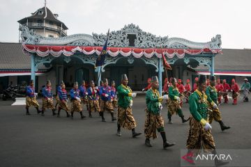 Atraksi Prajurit Keraton di Solo