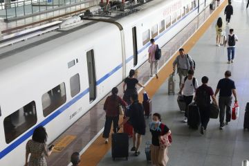 Lalu lintas penumpang di China melonjak 47 persen pada Juli 2023