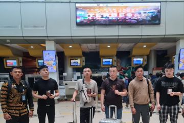 Imigrasi Jambi deportasi empat WNA China