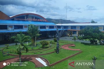 PT Angkasa Pura I Bandara Sentani akui aktivitas penumpang turun