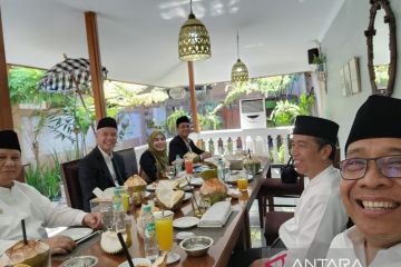Presiden ajak Ganjar dan Prabowo santap siang bersama di Pekalongan