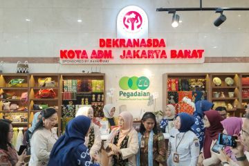 Dekranasda buka gerai di kantor Wali Kota berdayakan produk lokal