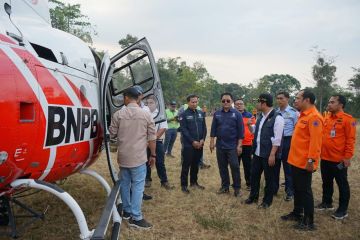 Pemprov Jatim gunakan water bombing tangani karhutla Gunung Arjuno