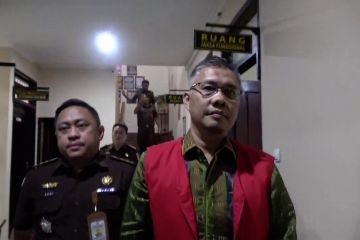 Diperiksa Kejati Sultra 4 jam, mantan Wali Kota Kendari ditahan