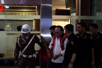 Kejagung tetapkan Anggota DPR Ismail Thomas sebagai tersangka