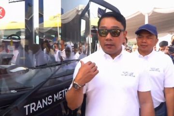 Luncurkan BRT rute Padalarang-Leuwipanjang, ini target Ridwan Kamil