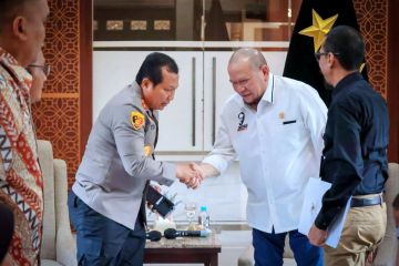 Ketua DPD RI sampaikan aspirasi pesilat ke Kapolda Jatim