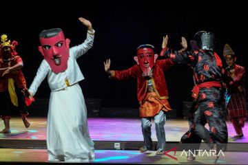 Pertunjukan Solo International Performing Arts