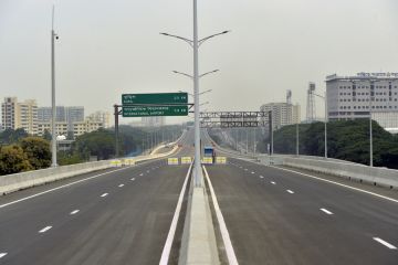 Jalan tol layang yang dibangun China di Dhaka mulai operasional