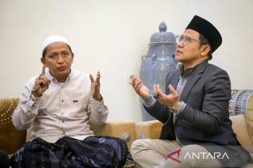 Ke Banjarbaru, Cak Imin sowan Guru Adam Noor