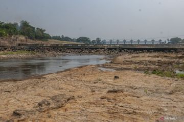 Penyusutan air Sungai Ciujung