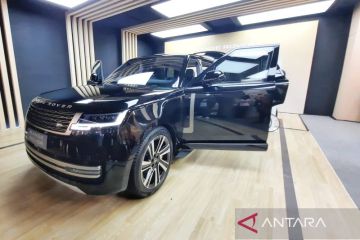 JLM Auto resmi luncurkan Range Rover PHEV seharga Rp5 miliar