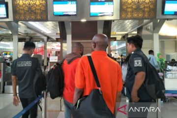 Rudenim Makassar deportasi dua WN Nigeria karena "overstay"