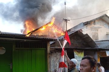 65 personel atasi kebakaran sebuah rumah tinggal di Palmerah