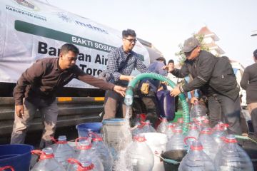 PWI-MDMC Kudus distribusi air bersih kepada warga terdampak kekeringan