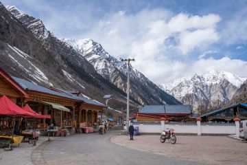 Wisata gletser untungkan penduduk desa di Tibet, China