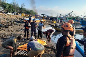 SAR gabungan Banyuwangi temukan tiga korban terakhir kapal tenggelam