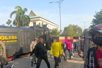 Polisi amankan 43 orang terkait kericuhan di Kantor BP Batam