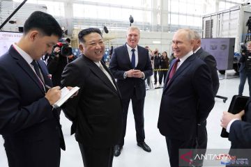 Pemimpin Korut kunjungi pabrik pesawat tempur Rusia