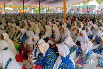 Jamaah majelis taklim se-Kalbar tabligh akbar Lintas Borneo 3