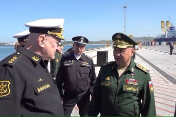 Menhan Rusia inspeksi modernisasi kapal selam nuklir Armada Pasifik