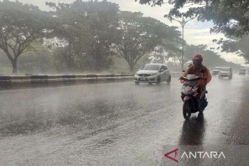 Sejumlah wilayah di Kalsel turun hujan hingga langit terang 