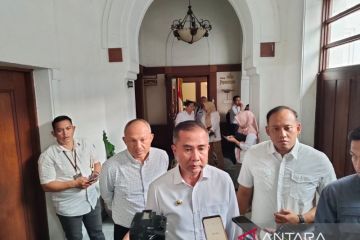 Pemprov Jabar cepat memanfaatkan peluang operasional komersial KCJB