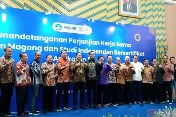 Traveloka terima penghargaan dari Kemendikbudristek