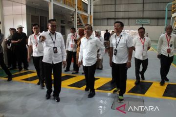 Mensekneg bagikan bantuan beras untuk ratusan KPM di Sukoharjo