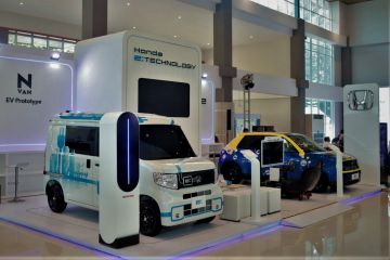 Honda e dan N-VAN EV Prototype tampil di pameran IEMS 2023