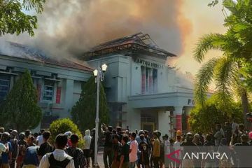 Kantor Bupati Pohuwato terbakar