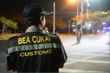 Lewat Operasi Bersama, Bea Cukai Madura Gagalkan Pengiriman Ratusan Ribu Batang Rokok Ilegal