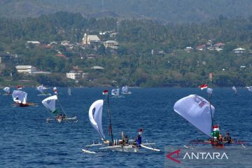 Kompetisi olahraga air di Manado