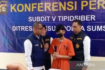 Polda Sumsel menangkap pelaku penipuan modus APK surat tilang