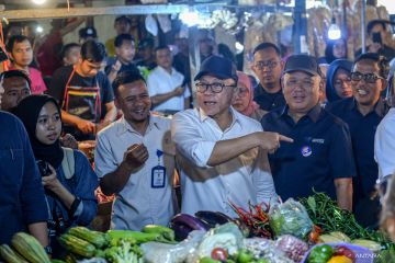 Mendag tinjau harga kebutuhan pokok di Bandung