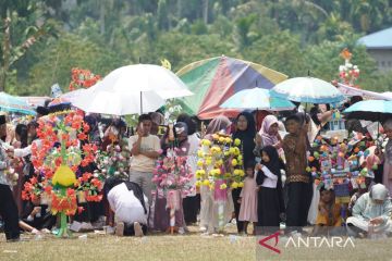 "Maarak Bungo Lamang" budaya Solok Selatan saat Maulid Nabi
