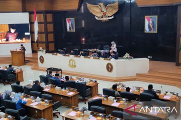 DPRD Jabar sahkan 2 perda Jamkrida Jabar