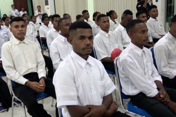 73 putra putri Papua terima beasiswa afirmasi di 7 IAKN