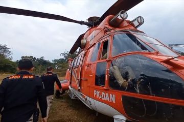 Bantu percepat pemadaman di Gunung Arjuno, BNPB tambah helikopter