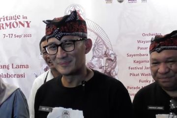 Dapat pantun dari sekjen PDI Perjuangan, ini tanggapan Sandiaga Uno