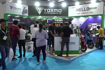 Pameran kendaraan listrik internasional digelar di India