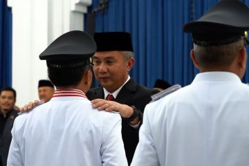 Pj Gubernur Jabar ingatkan kepala daerah untuk tanggapi keluhan warga