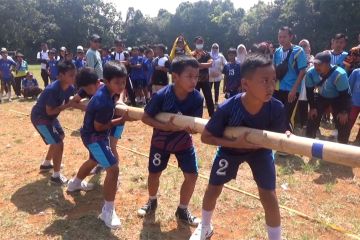 Ratusan siswa SD di Bogor ikuti Festival Olahraga Tradisional 2023